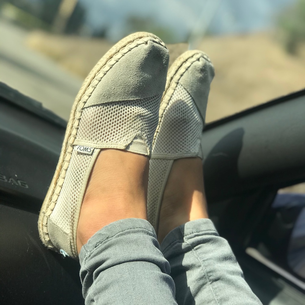 Toms